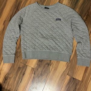 Small Patagonia grey sweatshirt